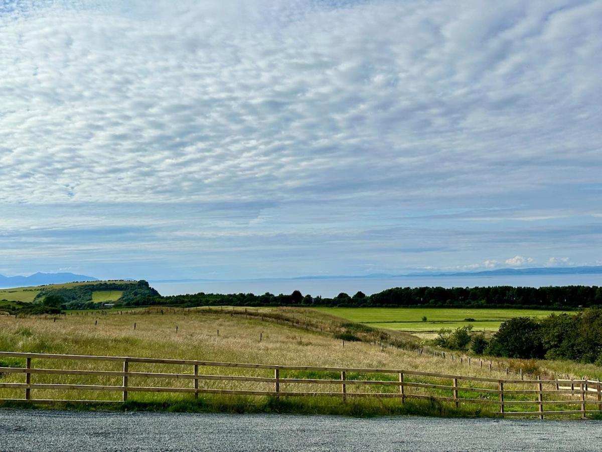 Firth View 2 - Country Escape With Sea Views Of Arran! Holiday home *