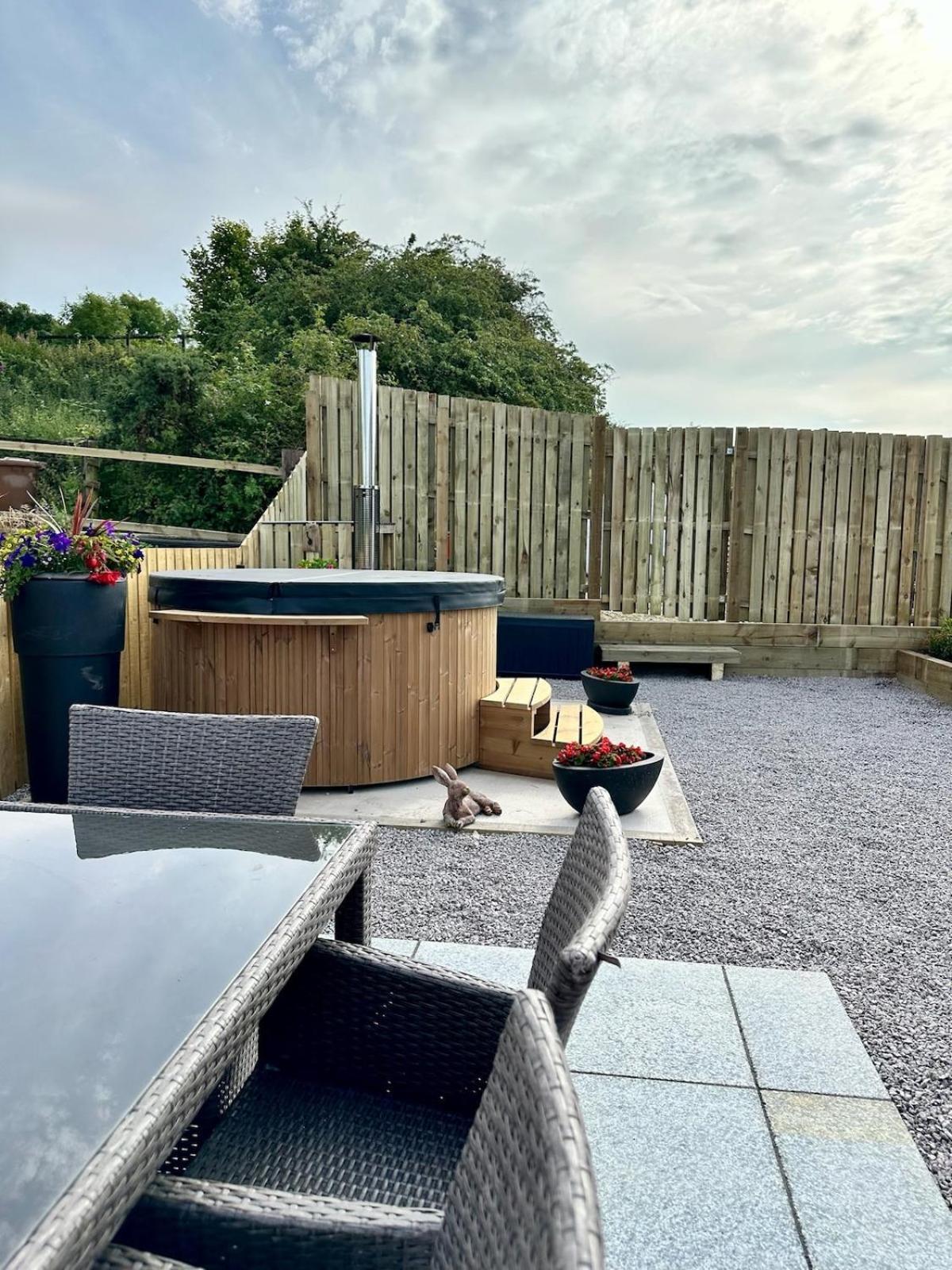 Firth View 2 - Country Escape With Sea Views Of Arran! Holiday home *