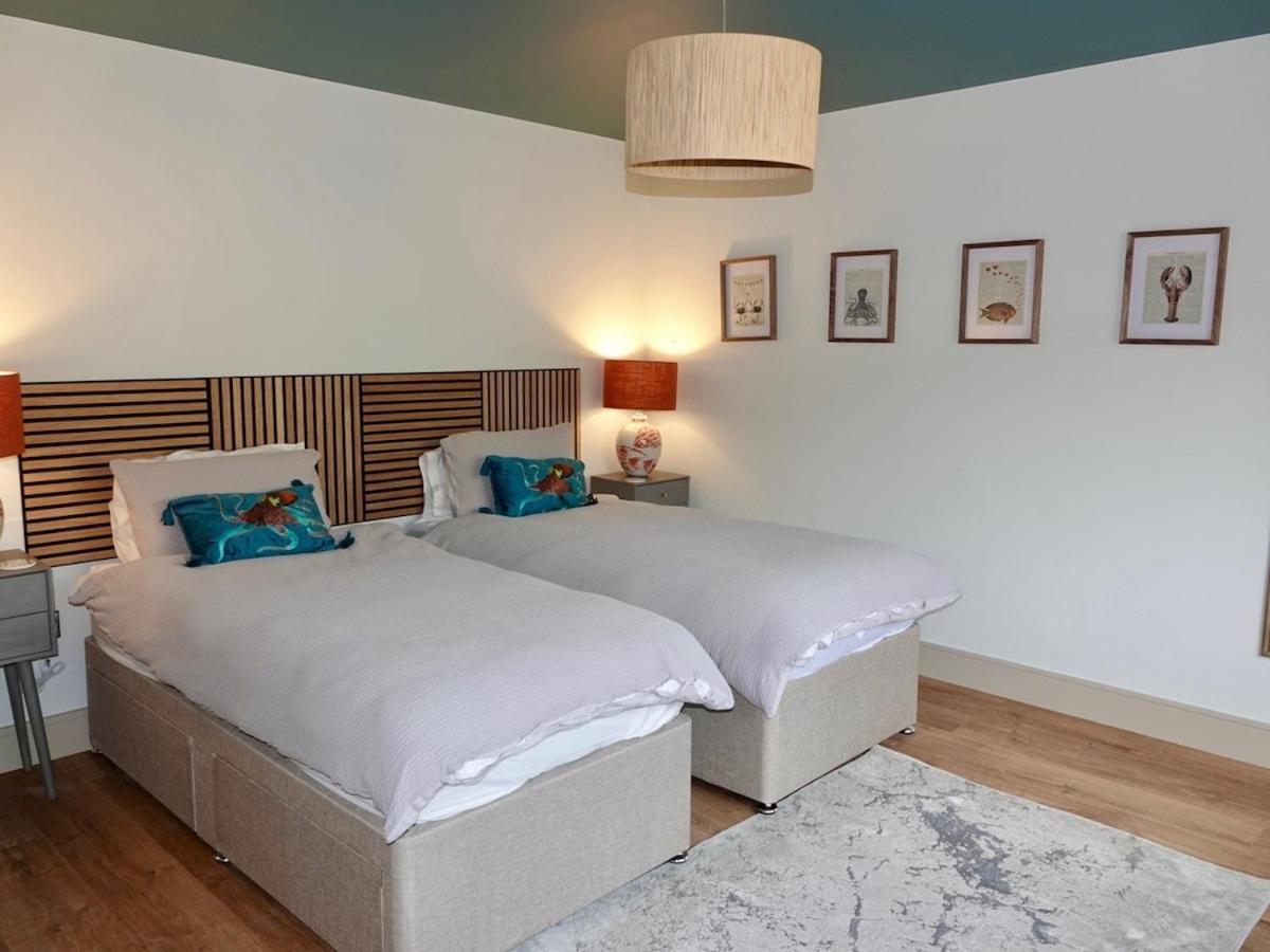 Firth View 2 - Country Escape With Sea Views Of Arran!